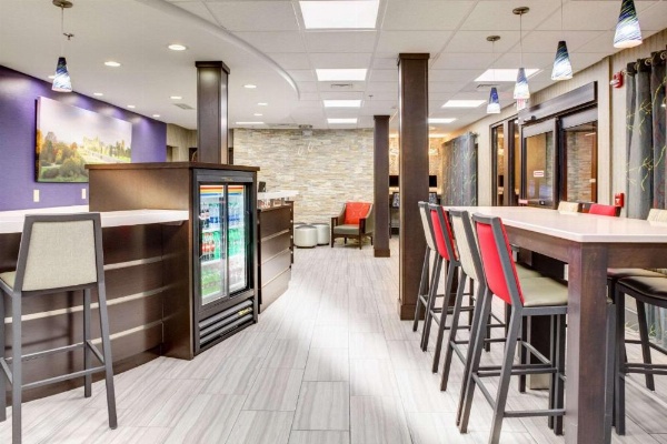 Clarion Inn Biltmore Village image 9